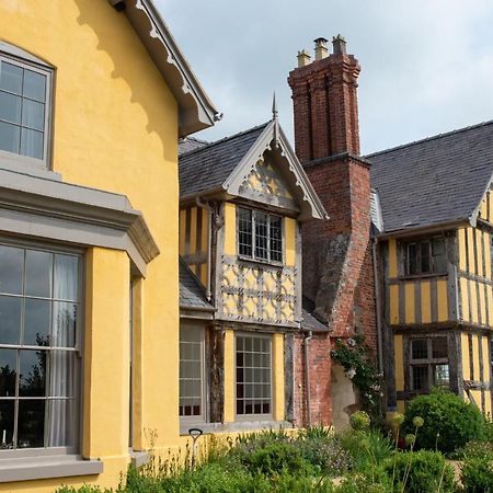 Alderton Hall Boutique B&B 什鲁斯伯里 外观 照片